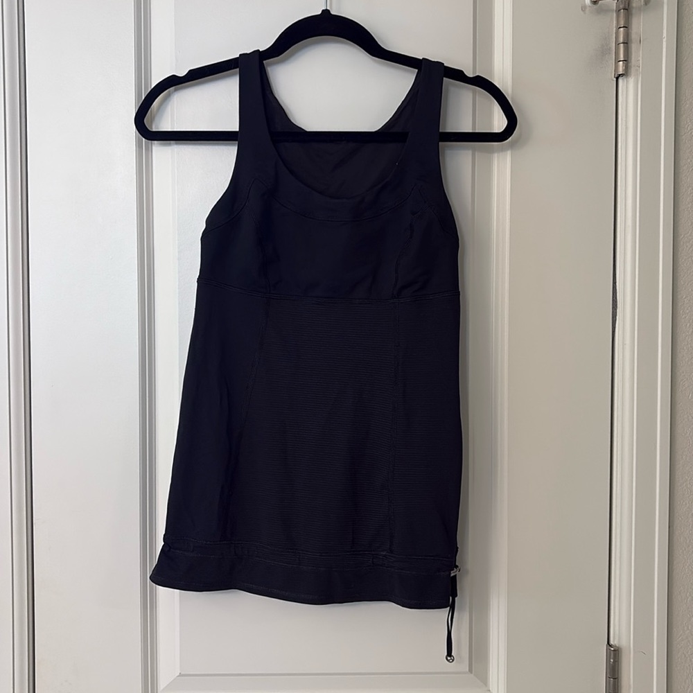 Lululemon tank top